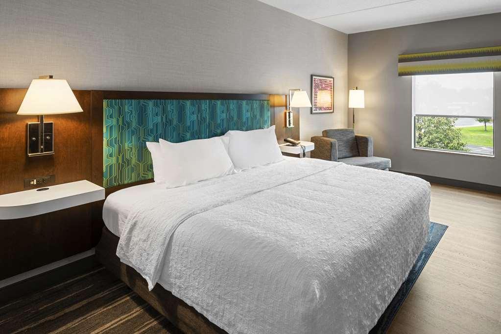 Hampton Inn Нанует Номер фото