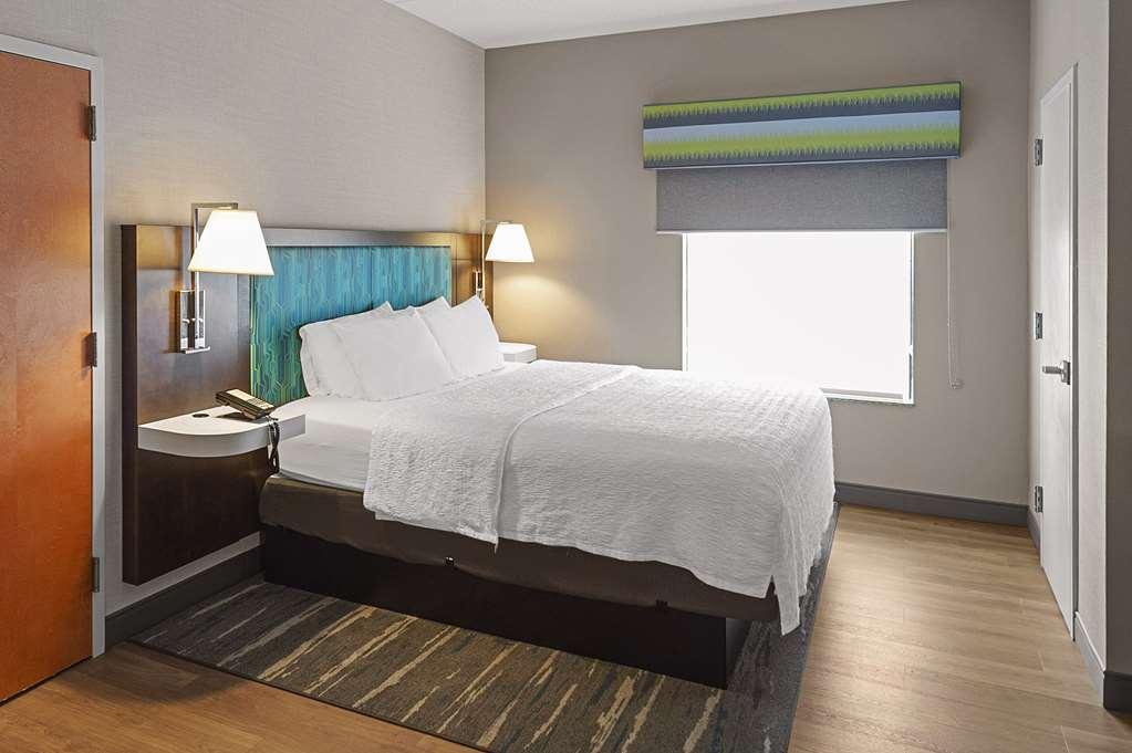 Hampton Inn Нанует Номер фото